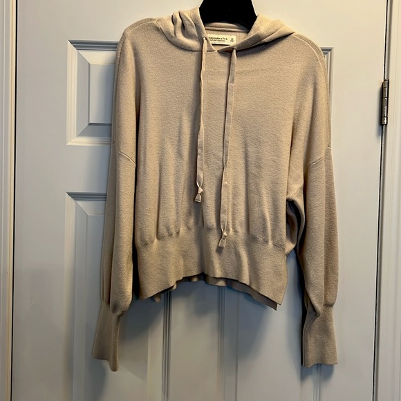Abercrombie and Fitch, soft (A&F collection), casual, hooded sweater. - Picture 1 of 5